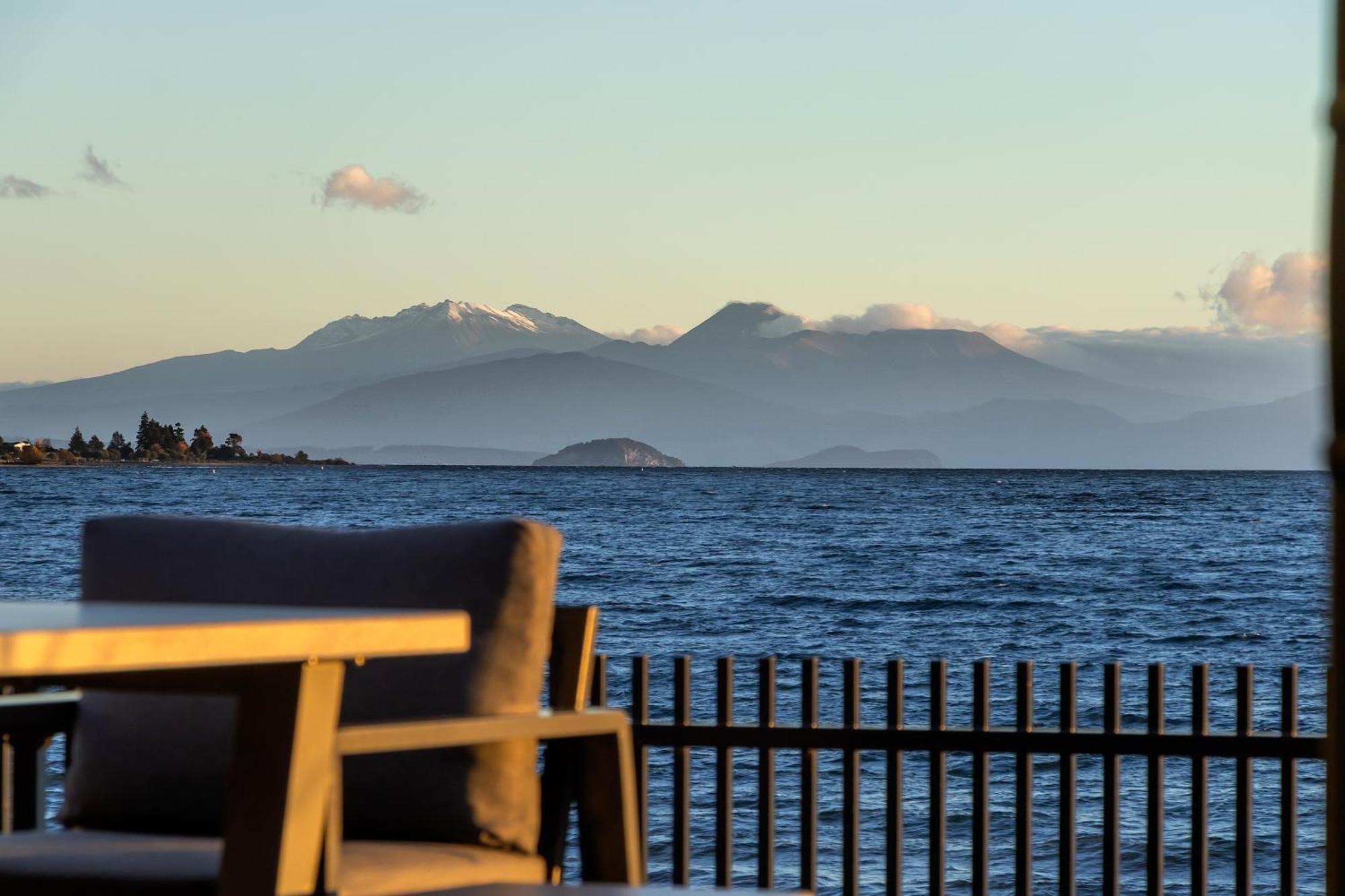 Absolute Lakefront House Taupo Zewnętrze zdjęcie